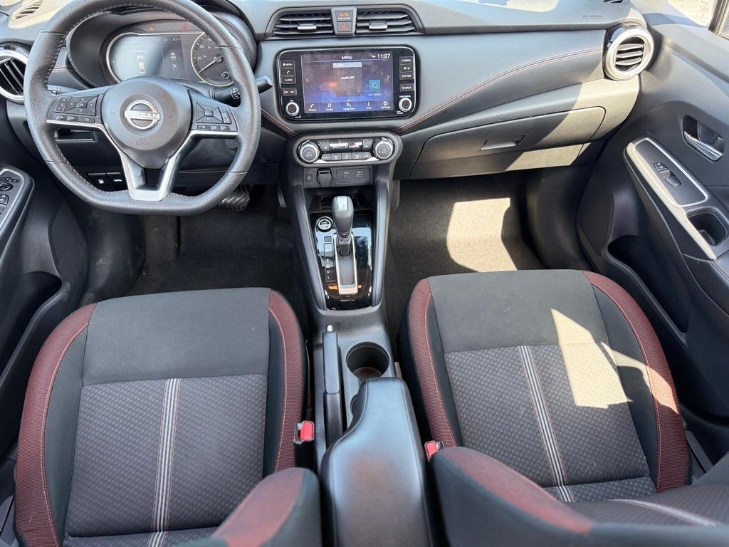 Nissan Versa SR CVT 2024