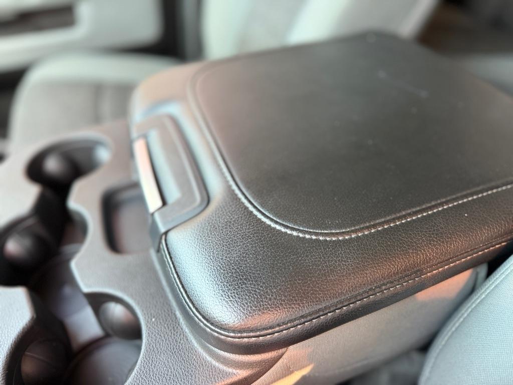 RAM 1500 Classic Big Horn 4x2 Crew Cab 6'4" Box 2019