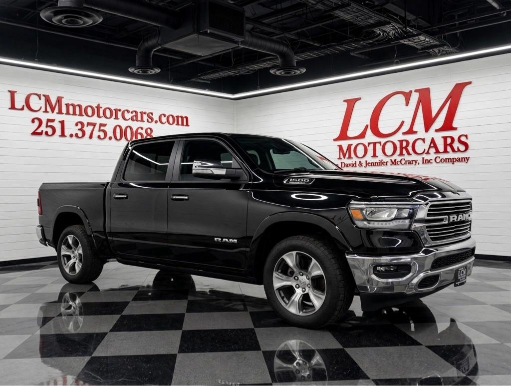 RAM 1500 Laramie 4x2 Crew Cab 5'7" Box 2021