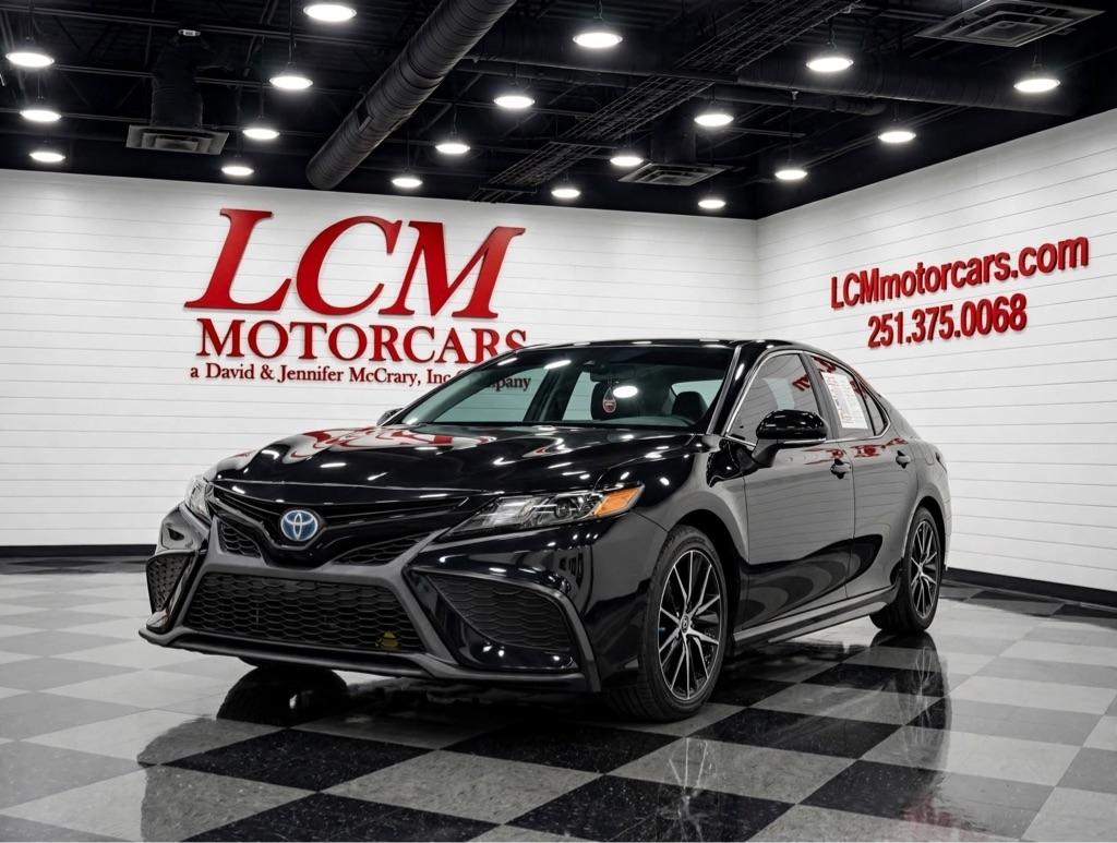 Toyota Camry Hybrid SE CVT (Natl) 2023