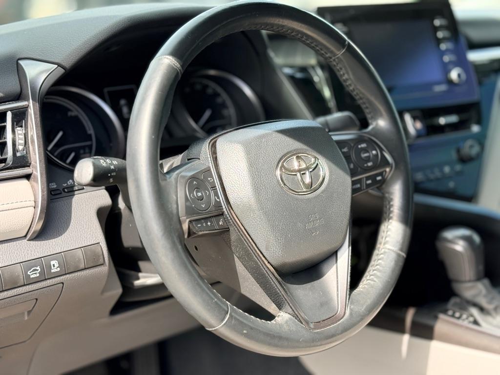 Toyota Camry Hybrid SE CVT (Natl) 2023