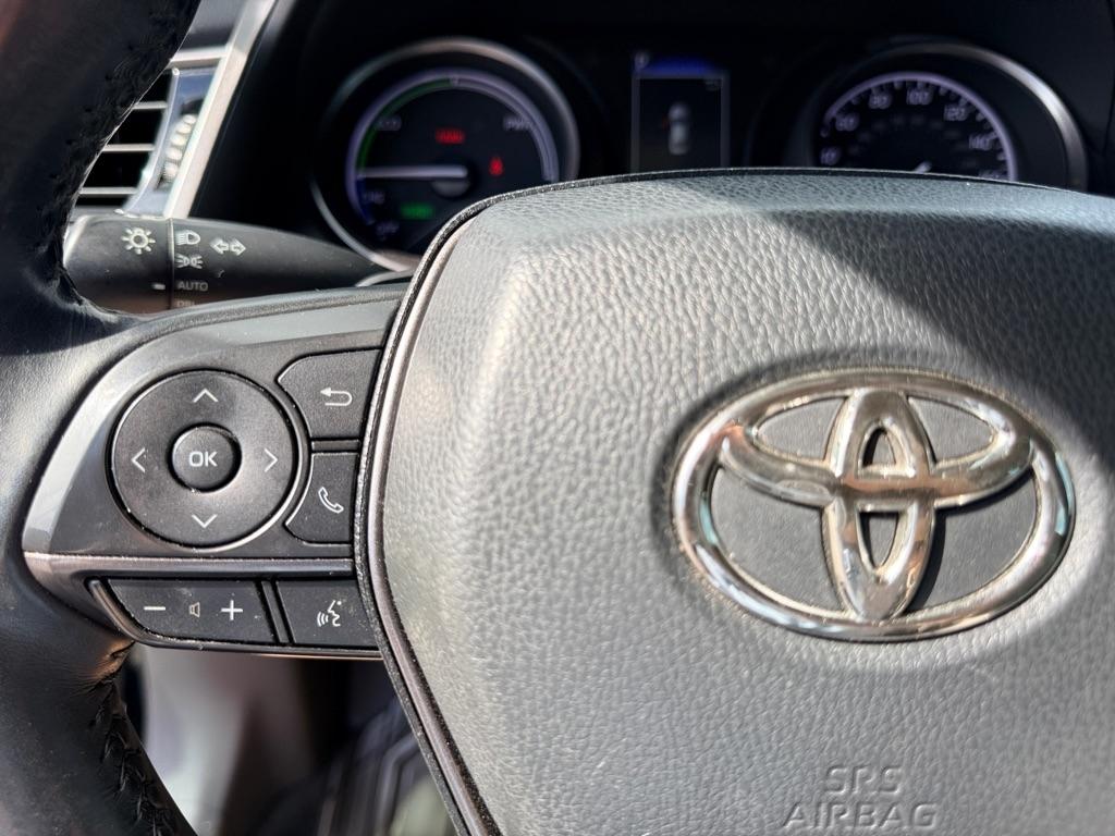 Toyota Camry Hybrid SE CVT (Natl) 2023