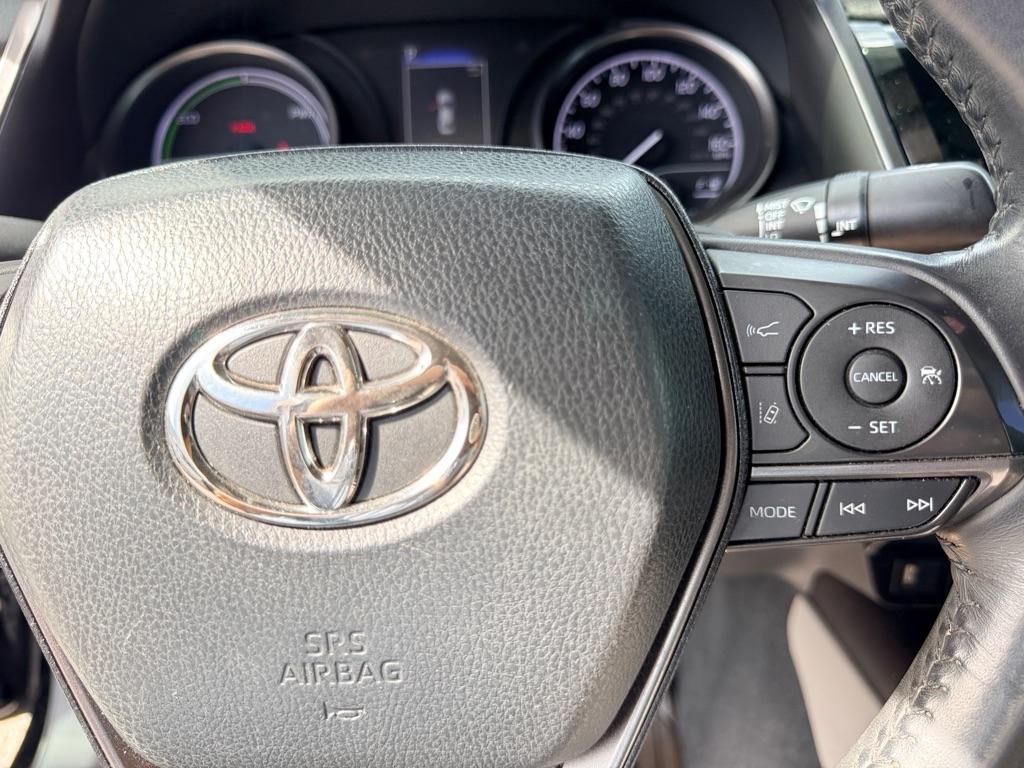 Toyota Camry Hybrid SE CVT (Natl) 2023
