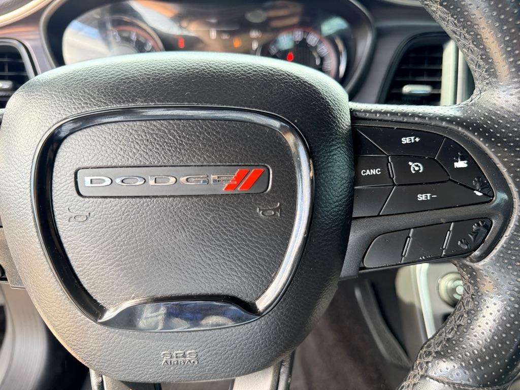 Dodge Challenger SXT RWD 2018