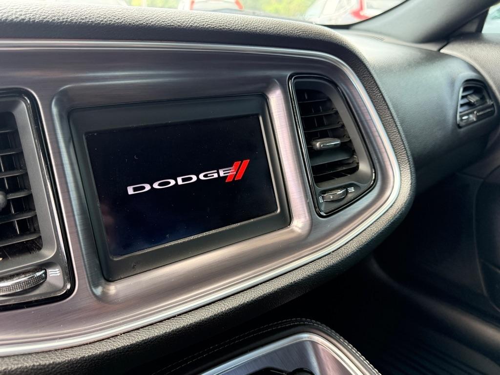 Dodge Challenger SXT RWD 2018