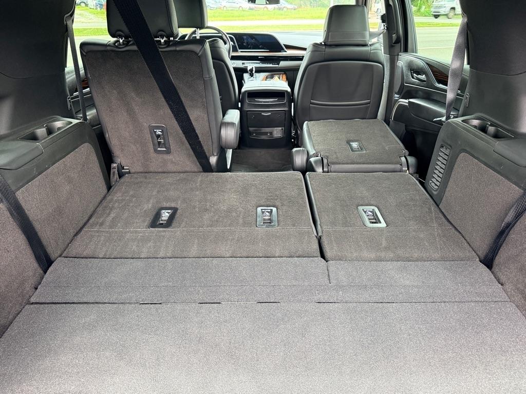 Cadillac Escalade ESV RWD 4dr Luxury 2023