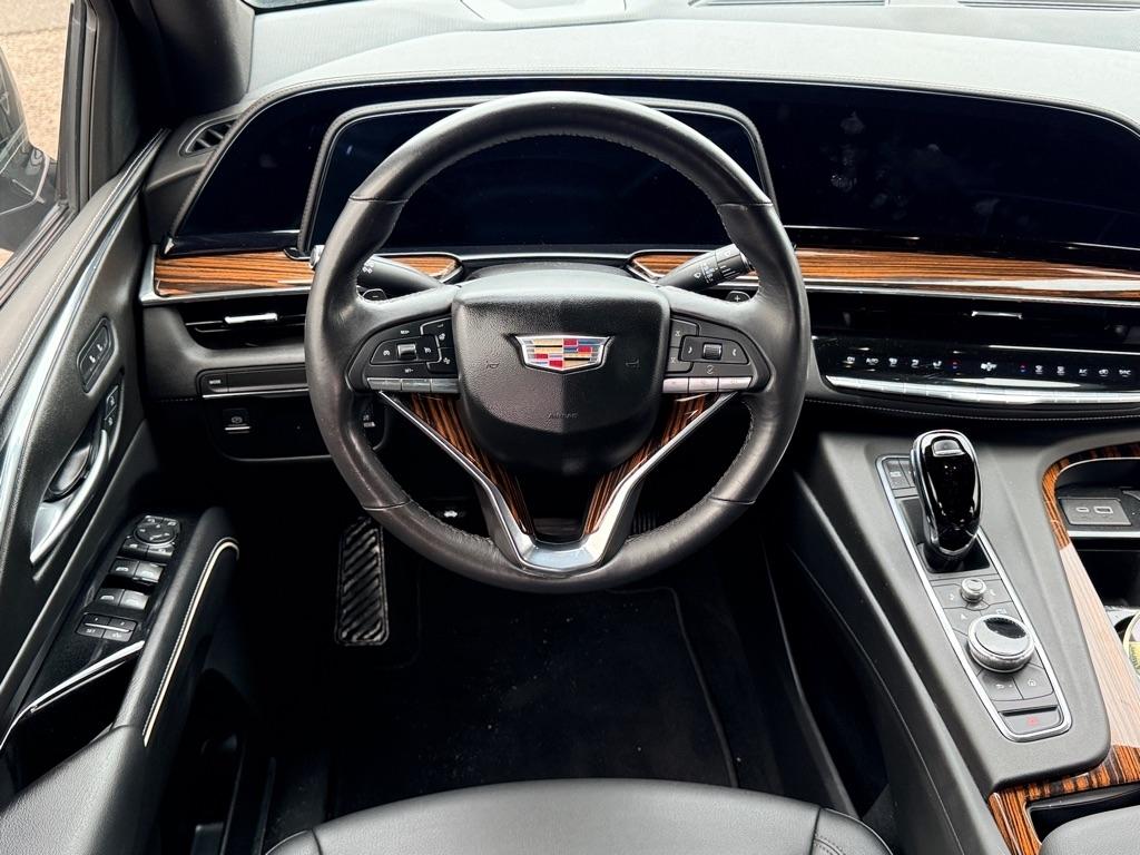 Cadillac Escalade ESV RWD 4dr Luxury 2023