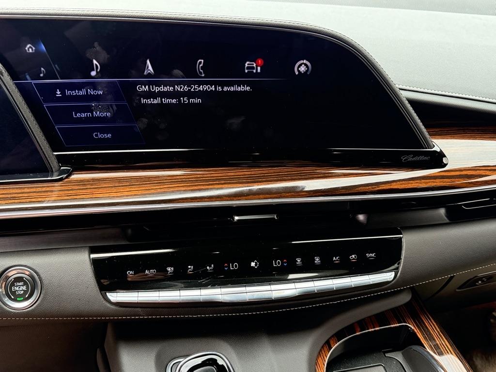 Cadillac Escalade ESV RWD 4dr Luxury 2023