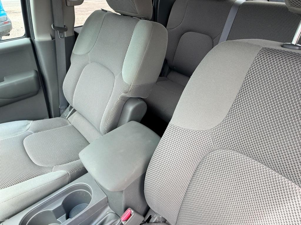 Nissan Frontier 2WD Crew Cab SWB Auto SE 2010
