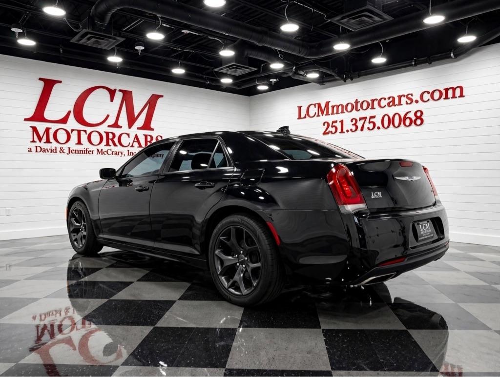 Chrysler 300 Touring RWD 2020
