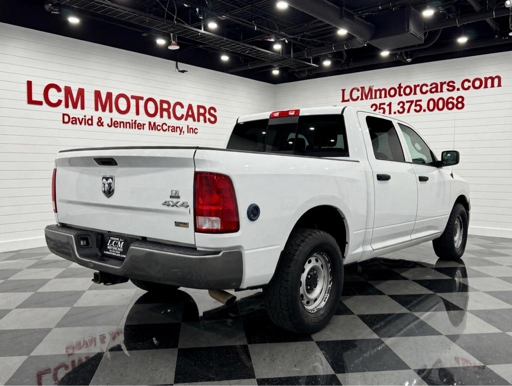RAM 1500 4WD Crew Cab 140.5" ST 2011