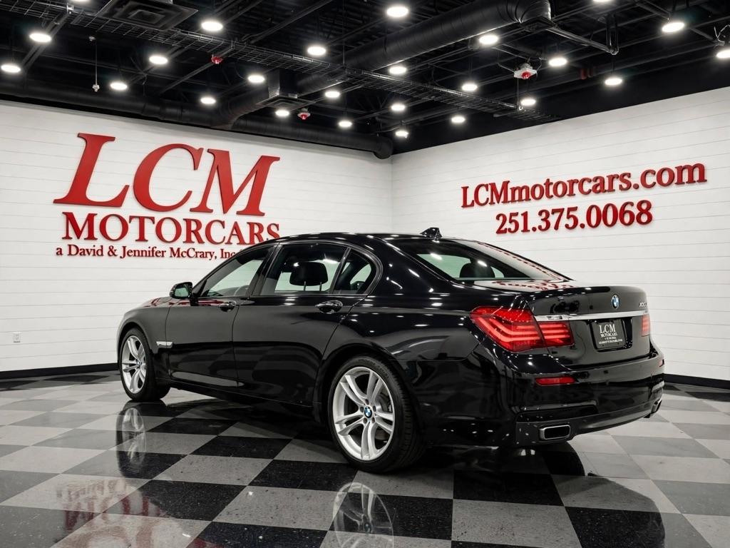BMW 7 Series 4dr Sdn 740Li RWD 2015