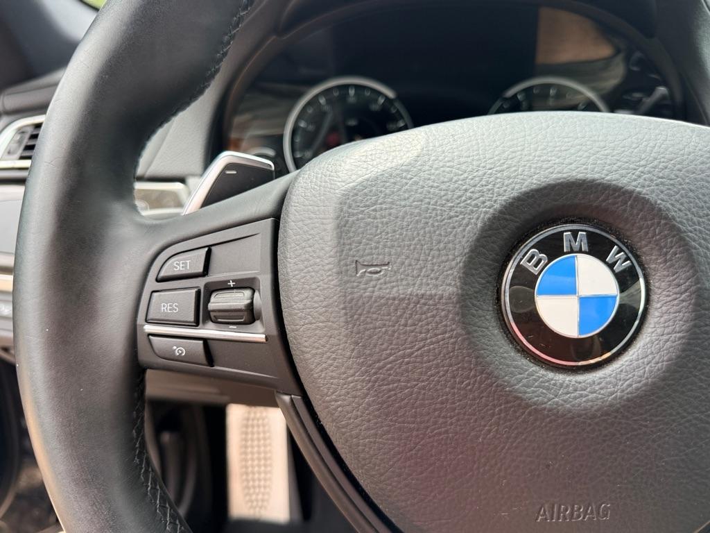 BMW 7 Series 4dr Sdn 740Li RWD 2015