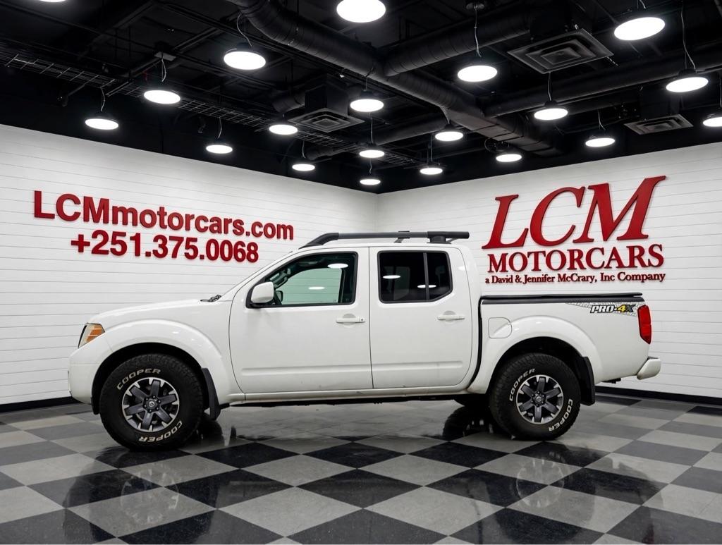 Nissan Frontier 4WD Crew Cab SWB Auto PRO-4X 2015