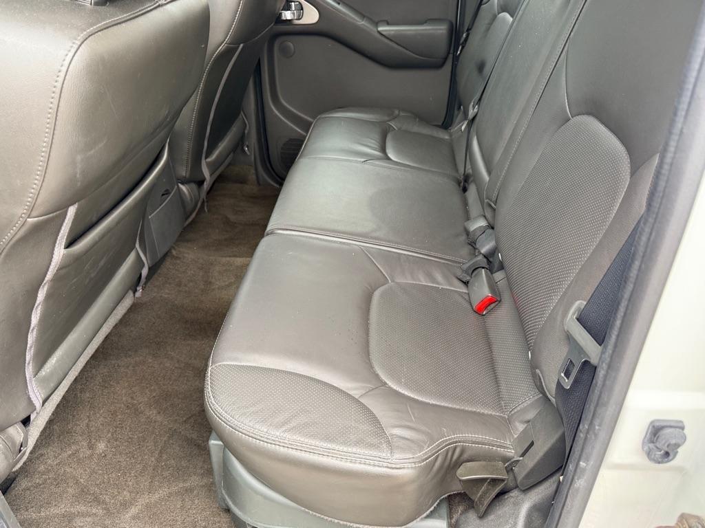 Nissan Frontier 4WD Crew Cab SWB Auto PRO-4X 2015