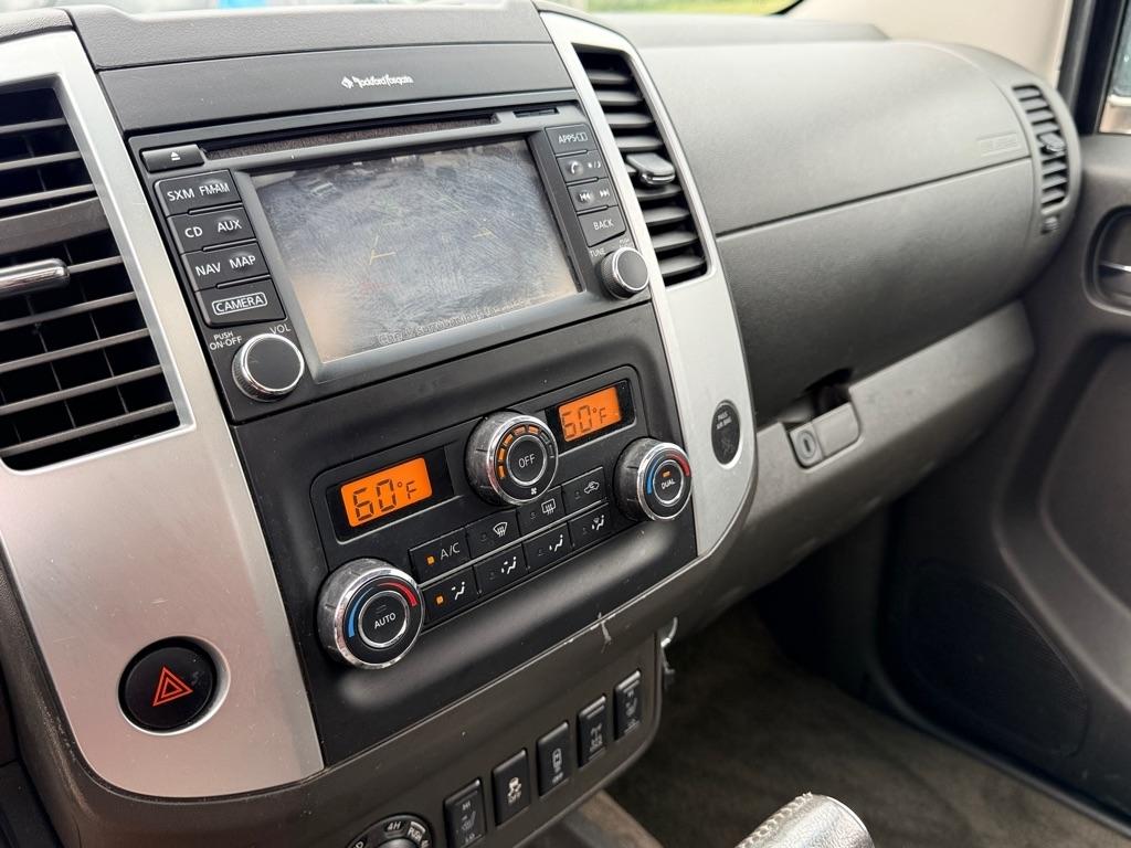 Nissan Frontier 4WD Crew Cab SWB Auto PRO-4X 2015