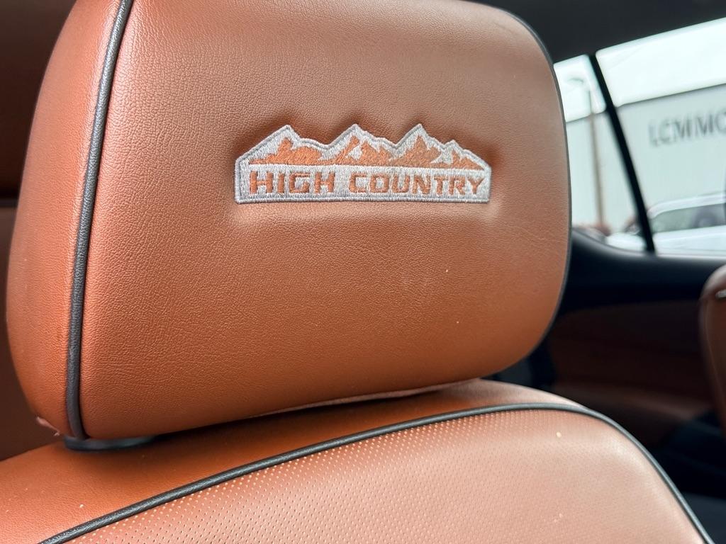 Chevrolet Traverse AWD 4dr High Country w/2LZ 2019