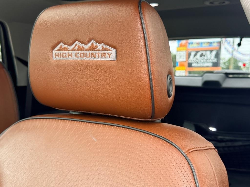 Chevrolet Traverse AWD 4dr High Country w/2LZ 2019