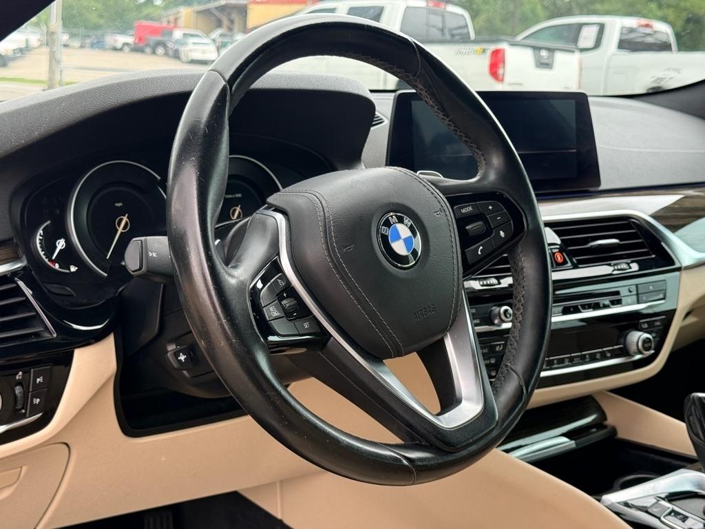 BMW 5 Series 530i Sedan 2019