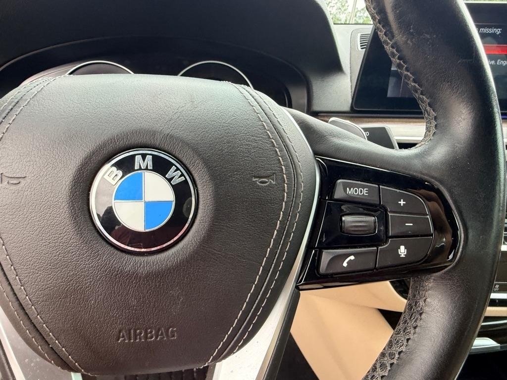 BMW 5 Series 530i Sedan 2019