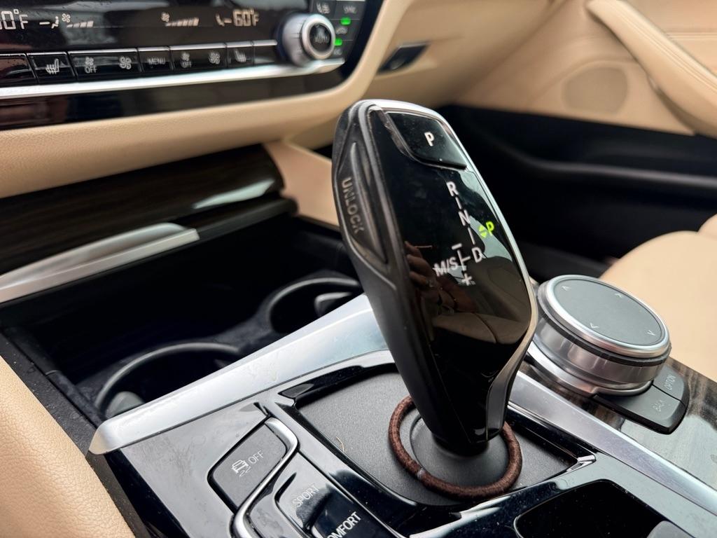 BMW 5 Series 530i Sedan 2019