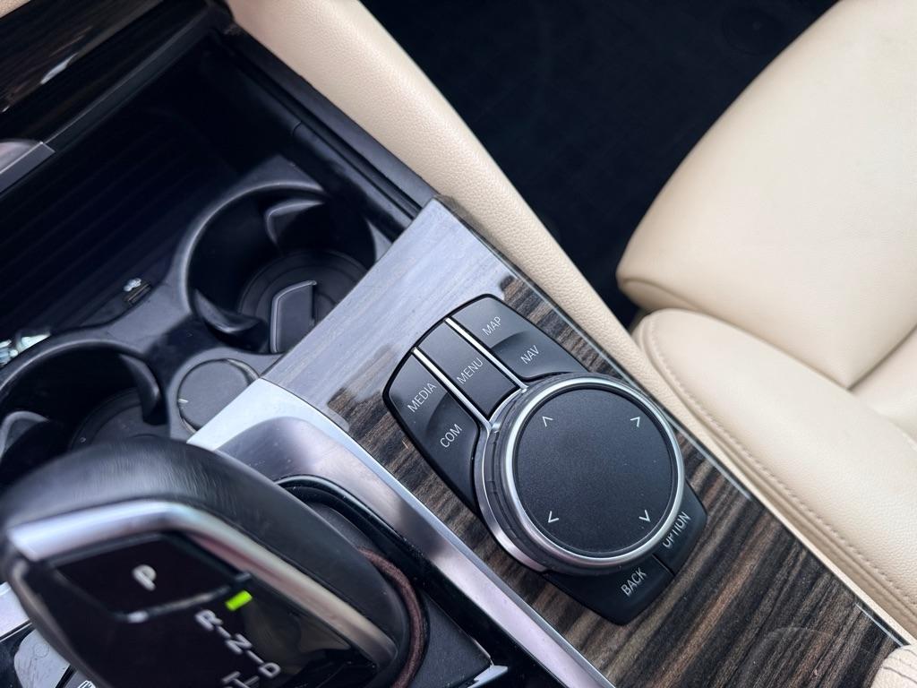 BMW 5 Series 530i Sedan 2019