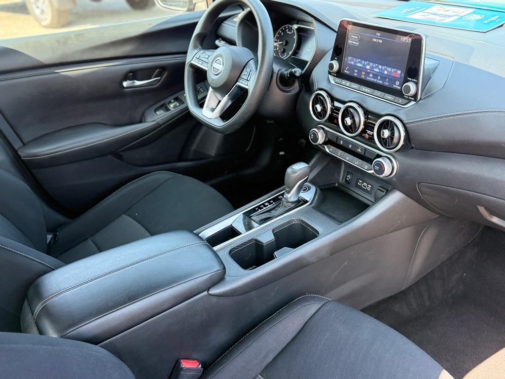 Nissan Sentra SV CVT 2024