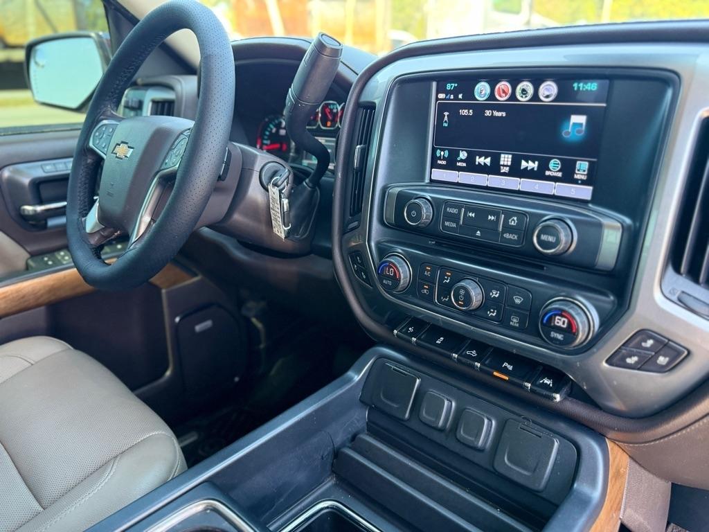 Chevrolet Silverado 1500 2WD Crew Cab 143.5" LTZ w/1LZ 2018