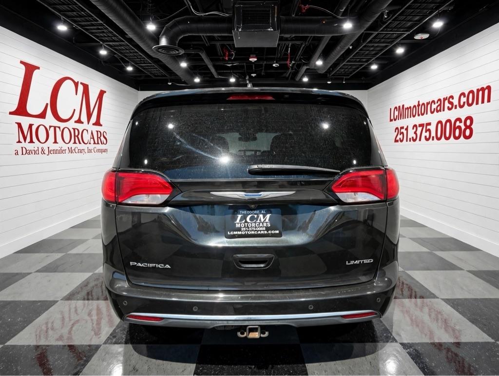 Chrysler Pacifica Limited FWD 2019