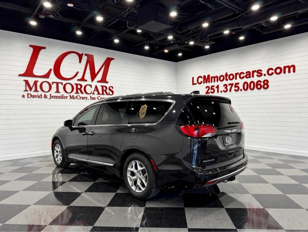 Chrysler Pacifica Limited FWD 2019