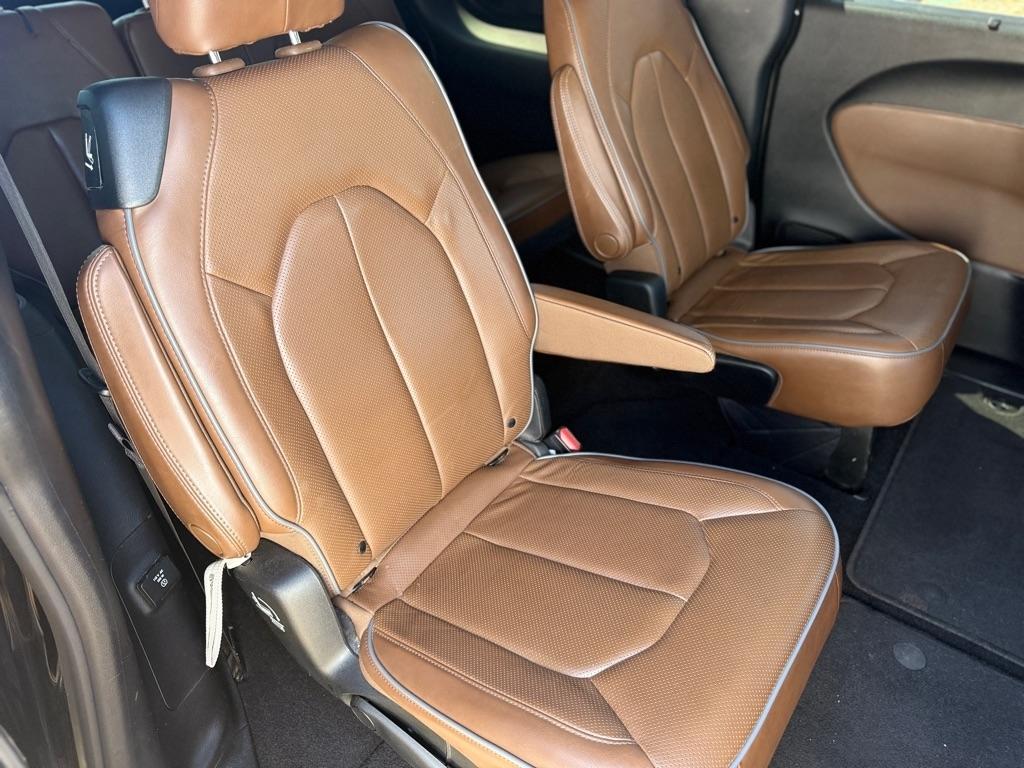 Chrysler Pacifica Limited FWD 2019