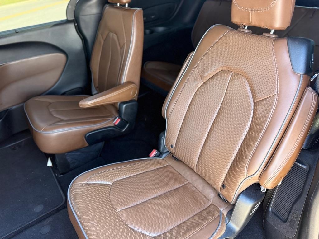 Chrysler Pacifica Limited FWD 2019