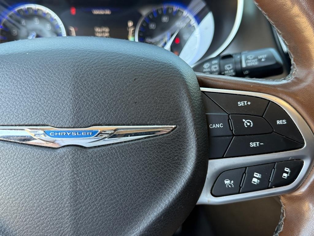 Chrysler Pacifica Limited FWD 2019