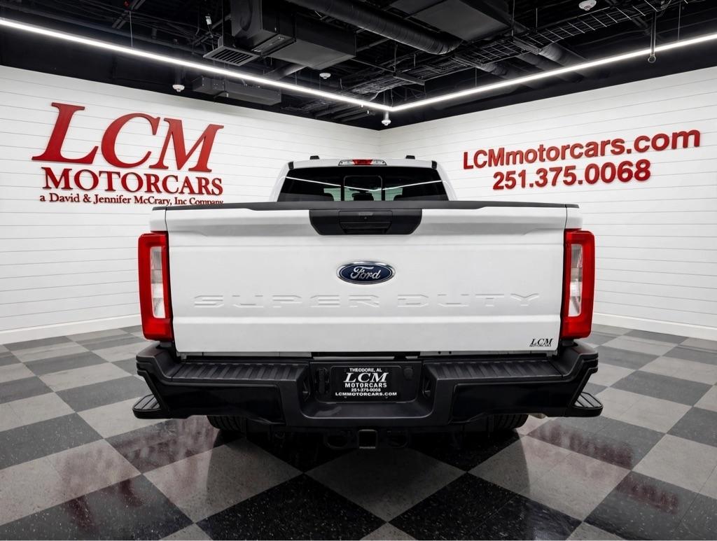 Ford Super Duty F-250 SRW King Ranch 4WD Crew Cab 8' Box 2025