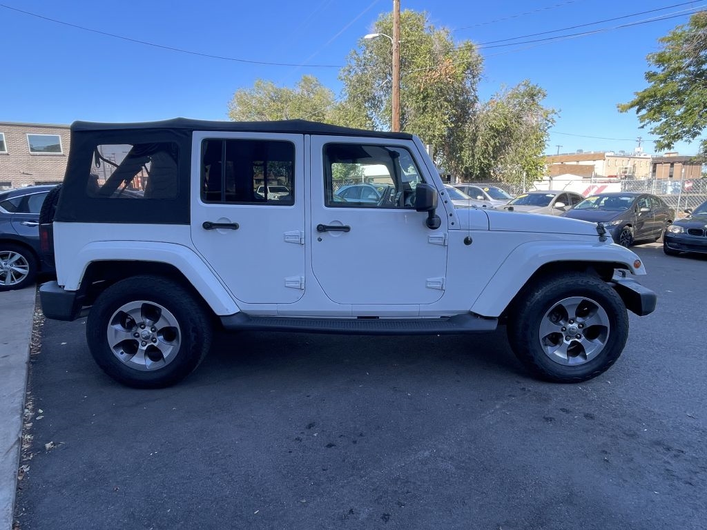 Jeep Wrangler Unlimited Sahara 4WD 2016 Jeep Wrangler Unlimited Sahara 4WD 2016