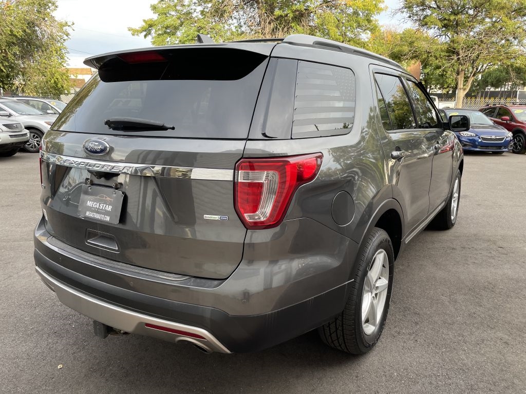 Ford Explorer XLT 4WD 2017 Ford Explorer XLT 4WD 2017