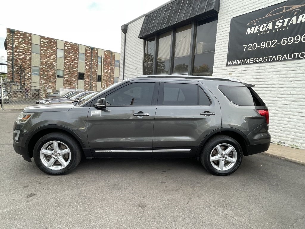 Ford Explorer XLT 4WD 2017 Ford Explorer XLT 4WD 2017