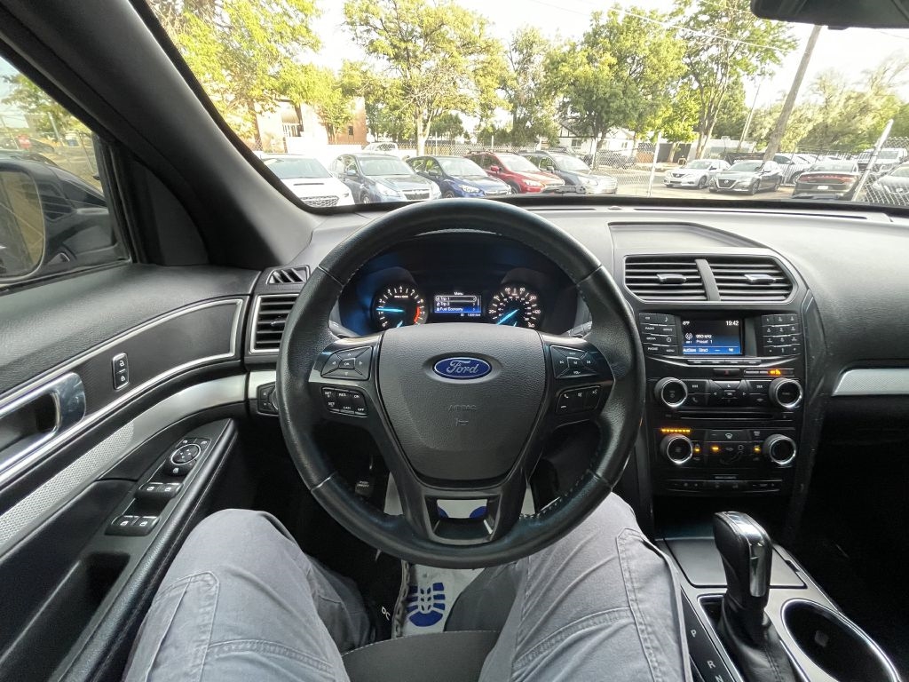 Ford Explorer XLT 4WD 2017 Ford Explorer XLT 4WD 2017