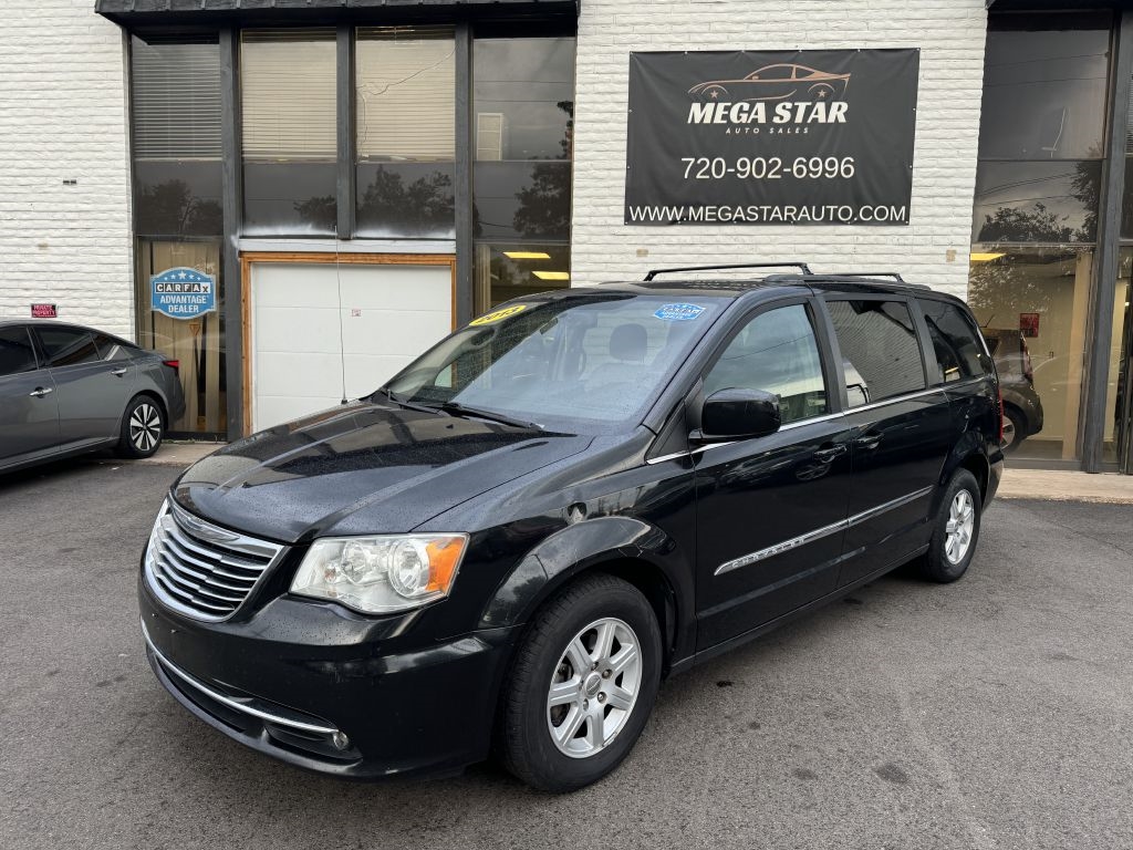 2013 Chrysler Town & Country Touring