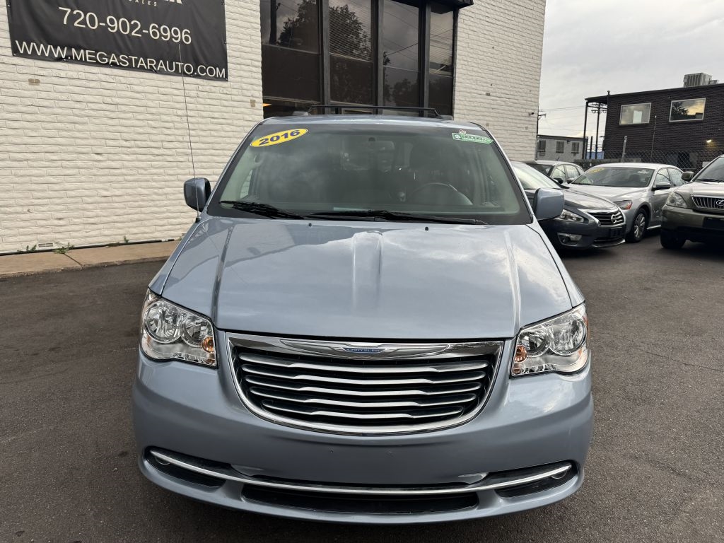 Chrysler Town & Country Touring 2016