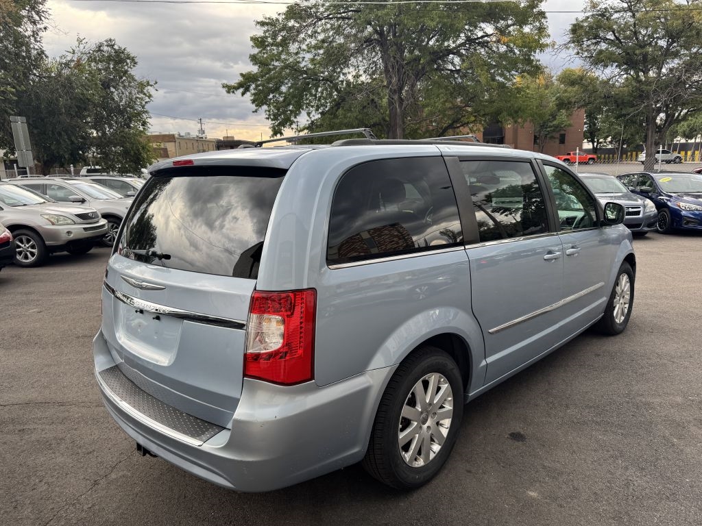 Chrysler Town & Country Touring 2016