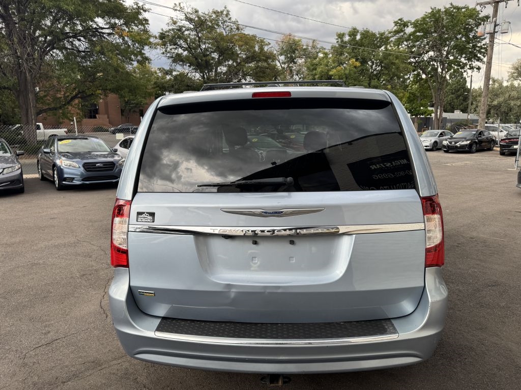 Chrysler Town & Country Touring 2016