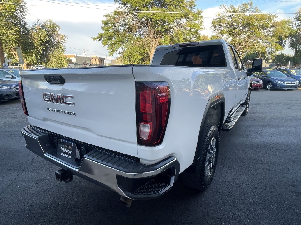 GMC Sierra 2500HD Pro Double Cab 4WD LB 2022 GMC Sierra 2500HD Pro Double Cab 4WD LB 2022