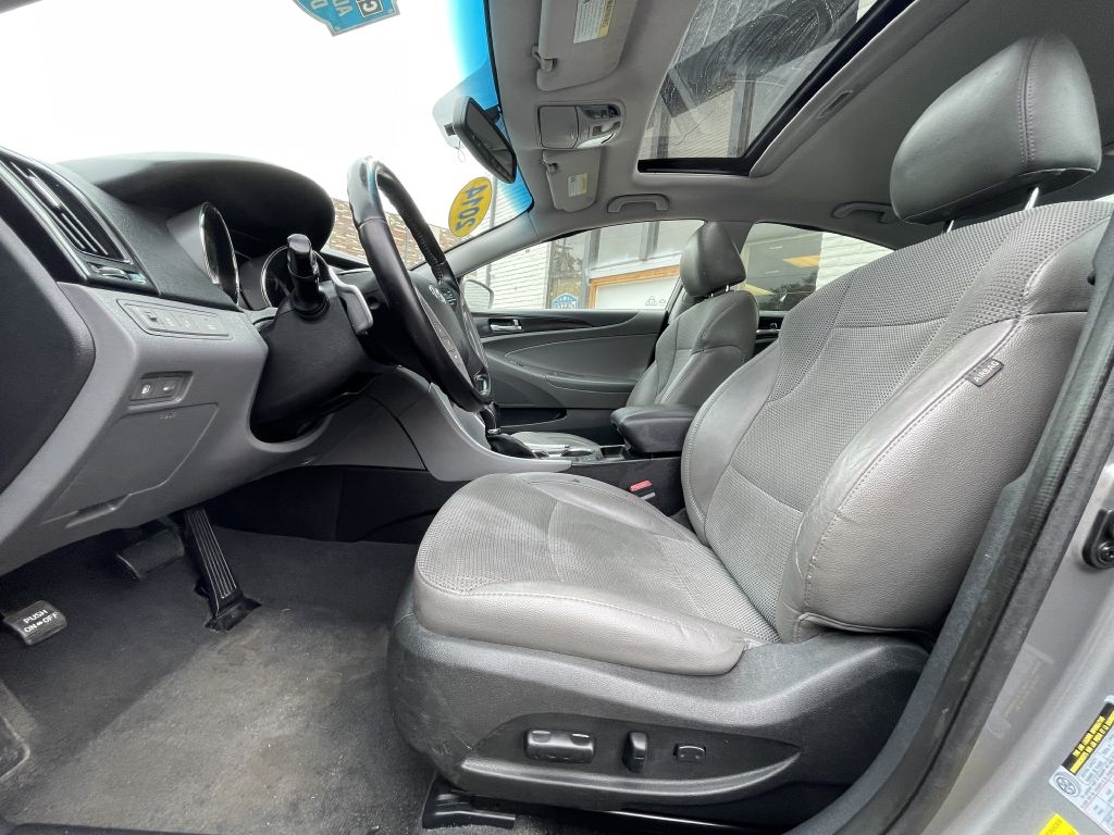 Hyundai Sonata SE 2.0L TGDI 2014 Hyundai Sonata SE 2.0L TGDI 2014