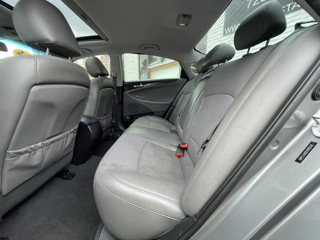 Hyundai Sonata SE 2.0L TGDI 2014 Hyundai Sonata SE 2.0L TGDI 2014