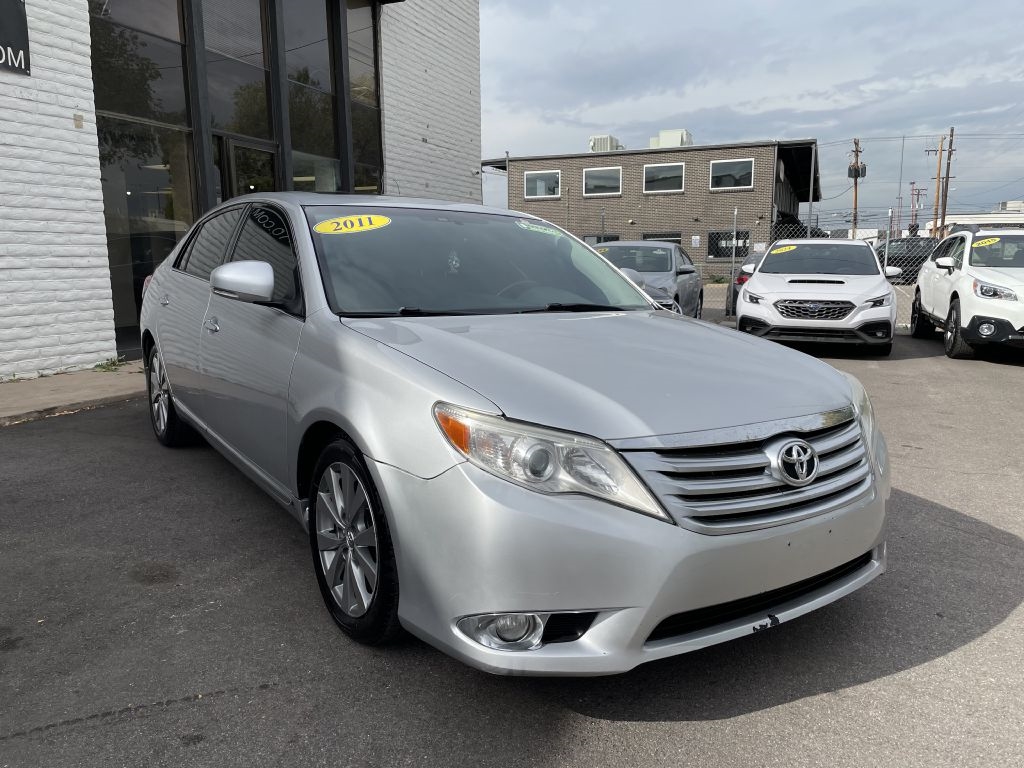 Toyota Avalon Base 2011 Toyota Avalon Base 2011