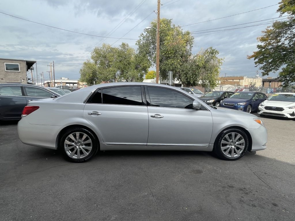 Toyota Avalon Base 2011 Toyota Avalon Base 2011
