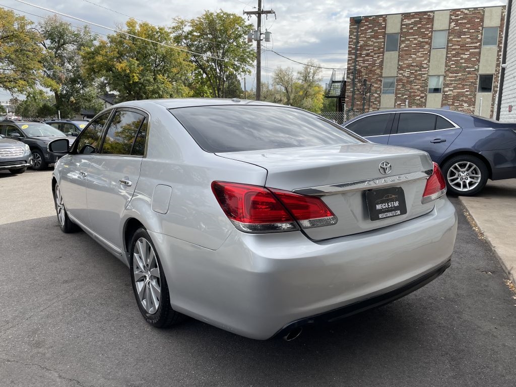 Toyota Avalon Base 2011 Toyota Avalon Base 2011