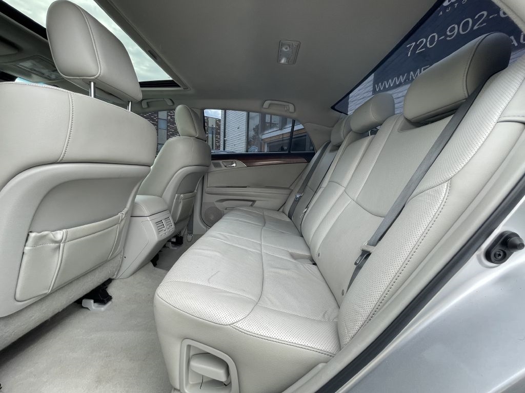 Toyota Avalon Base 2011 Toyota Avalon Base 2011