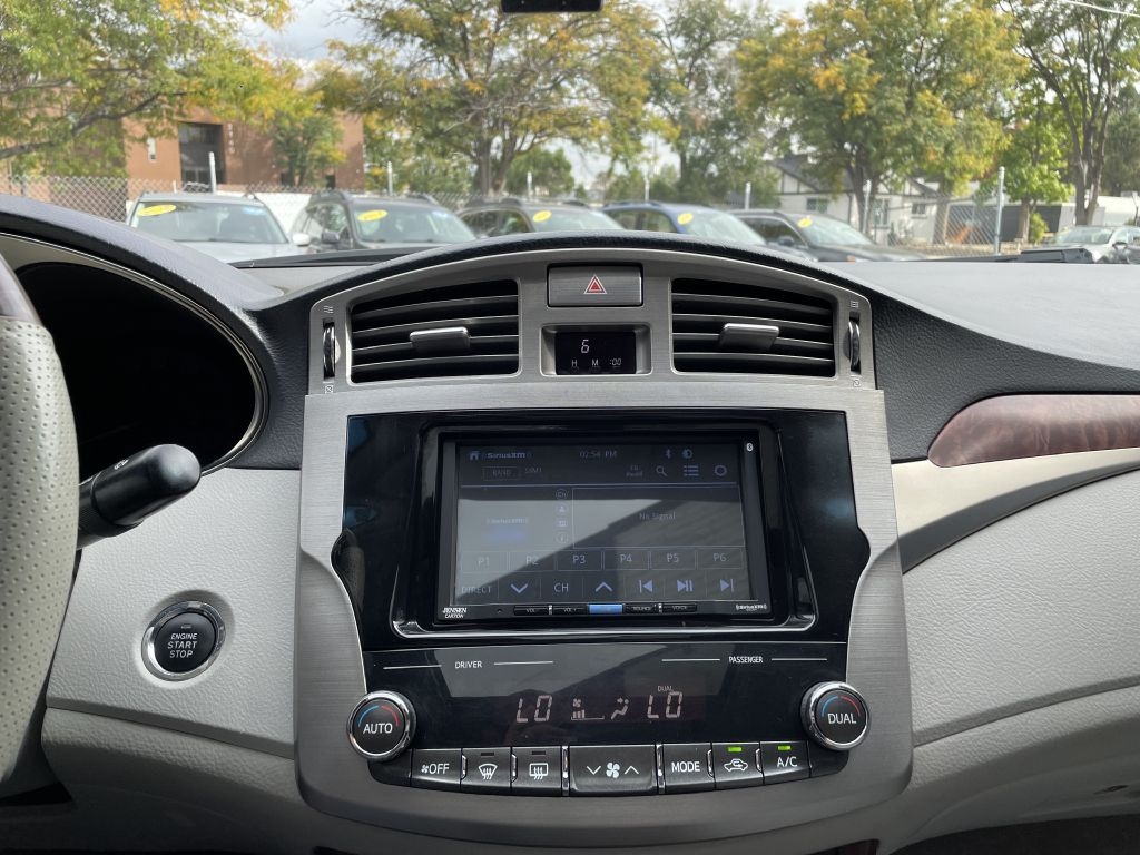 Toyota Avalon Base 2011 Toyota Avalon Base 2011